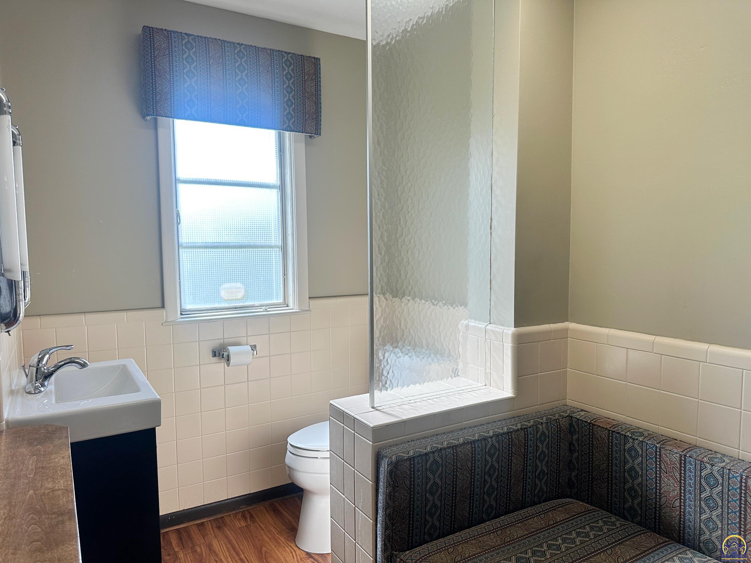 Topeka, Kansas 66605, United States, ,Residential,Active,238381