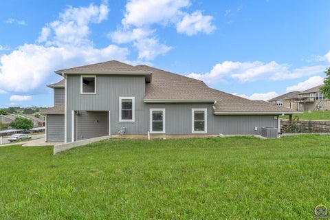 Tiny photo for 58705872 SW Woodbridge Dr, Topeka, KS 66606 (MLS # 244697)