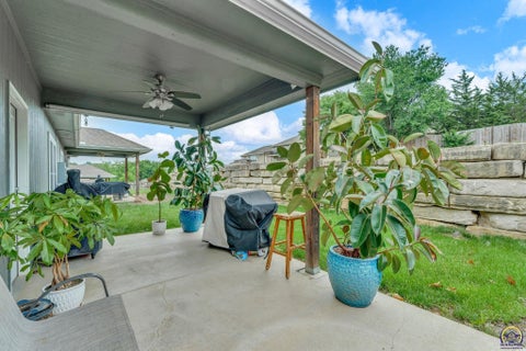 Tiny photo for 58705872 SW Woodbridge Dr, Topeka, KS 66606 (MLS # 244697)