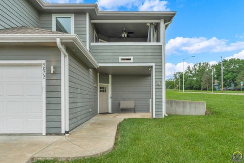 Tiny photo for 58705872 SW Woodbridge Dr, Topeka, KS 66606 (MLS # 244697)
