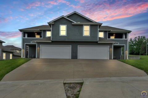 Tiny photo for 58705872 SW Woodbridge Dr, Topeka, KS 66606 (MLS # 244697)
