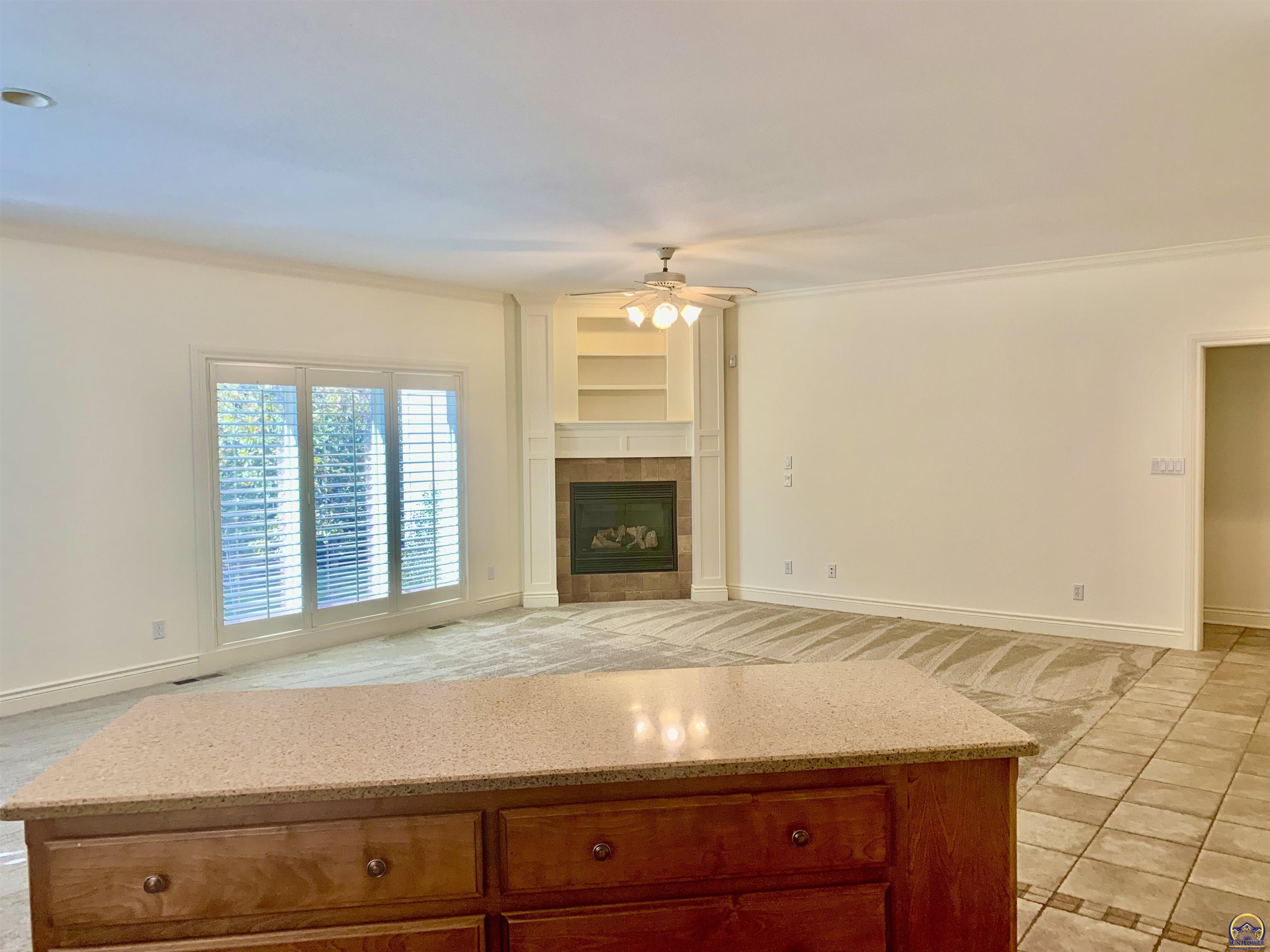 Topeka, Kansas 66614, United States, 3 Bedrooms Bedrooms, ,3 BathroomsBathrooms,Residential,Pending,70609