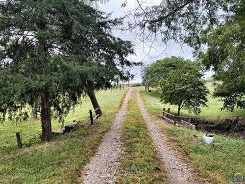 Tiny photo for 6121 NW Green Hills Rd, Topeka, KS 66618 (MLS # 246612)