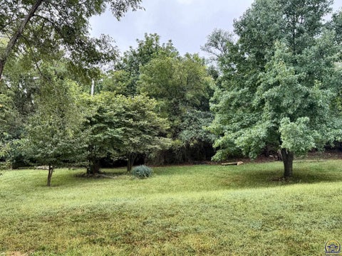 Tiny photo for 6121 NW Green Hills Rd, Topeka, KS 66618 (MLS # 246612)