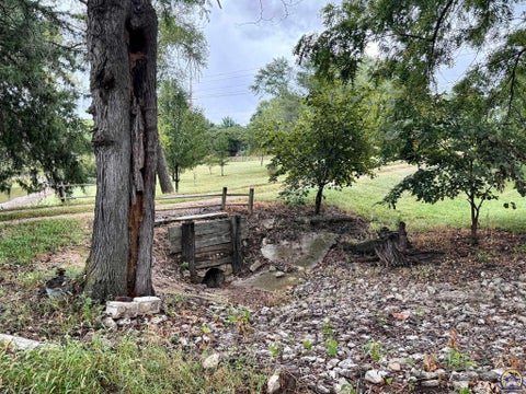 Tiny photo for 6121 NW Green Hills Rd, Topeka, KS 66618 (MLS # 246612)