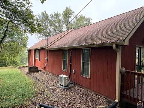 Tiny photo for 6121 NW Green Hills Rd, Topeka, KS 66618 (MLS # 246612)