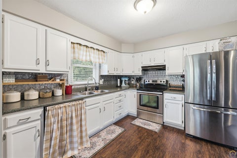 Tiny photo for 4539 NW Netherland Dr, Topeka, KS 66618 (MLS # 247077)