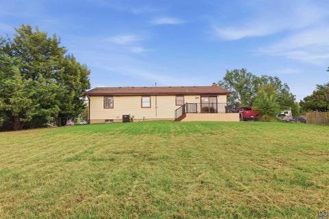 Tiny photo for 4539 NW Netherland Dr, Topeka, KS 66618 (MLS # 247077)