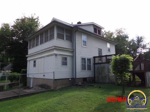Tiny photo for 702 New York Ave, Holton, KS 66436 (MLS # 246178)