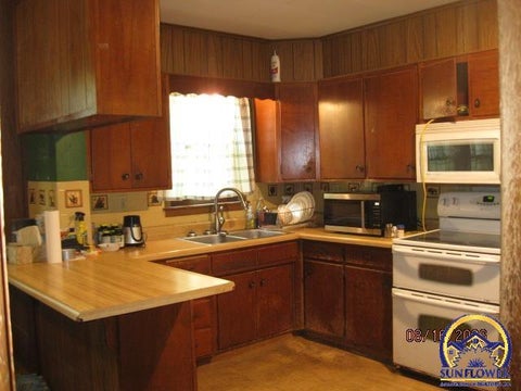 Tiny photo for 702 New York Ave, Holton, KS 66436 (MLS # 246178)