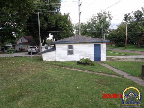 Tiny photo for 702 New York Ave, Holton, KS 66436 (MLS # 246178)