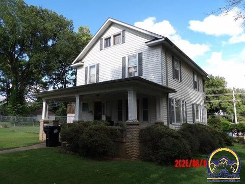 Photo of 702 New York Ave, Holton, KS 66436 (MLS # 246178)