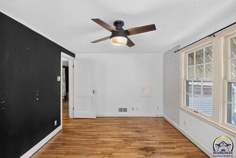 Tiny photo for 3115 SW 11th St, Topeka, KS 66604 (MLS # 245578)