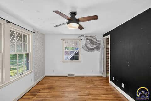 Tiny photo for 3115 SW 11th St, Topeka, KS 66604 (MLS # 245578)