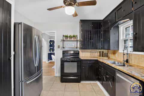 Tiny photo for 3115 SW 11th St, Topeka, KS 66604 (MLS # 245578)