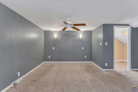 Tiny photo for 1278 SW Collins Ave, Topeka, KS 66604 (MLS # 245401)