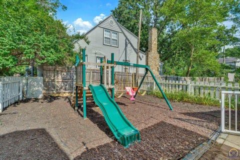 Tiny photo for 1278 SW Collins Ave, Topeka, KS 66604 (MLS # 245401)