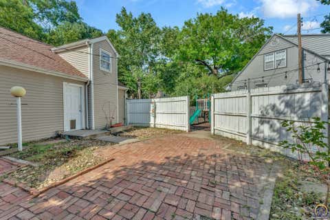 Tiny photo for 1278 SW Collins Ave, Topeka, KS 66604 (MLS # 245401)