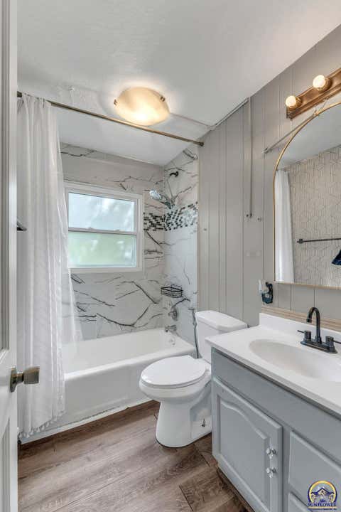 Tiny photo for 1278 SW Collins Ave, Topeka, KS 66604 (MLS # 245401)