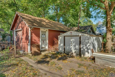Tiny photo for 1710 SW 1st St, Topeka, KS 66606 (MLS # 246540)