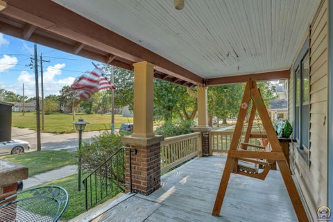 Tiny photo for 1710 SW 1st St, Topeka, KS 66606 (MLS # 246540)