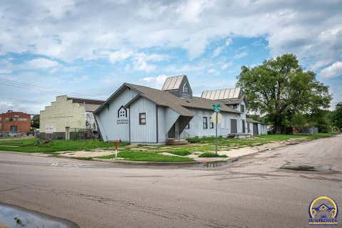 Tiny photo for 1435 SE Madison St, Topeka, KS 66607 (MLS # 244942)