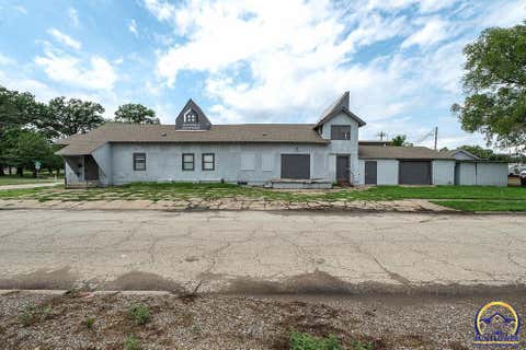 Tiny photo for 1435 SE Madison St, Topeka, KS 66607 (MLS # 244942)