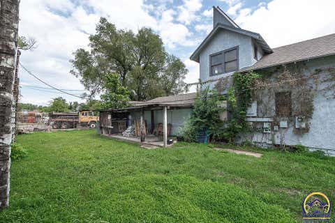Tiny photo for 1435 SE Madison St, Topeka, KS 66607 (MLS # 244942)