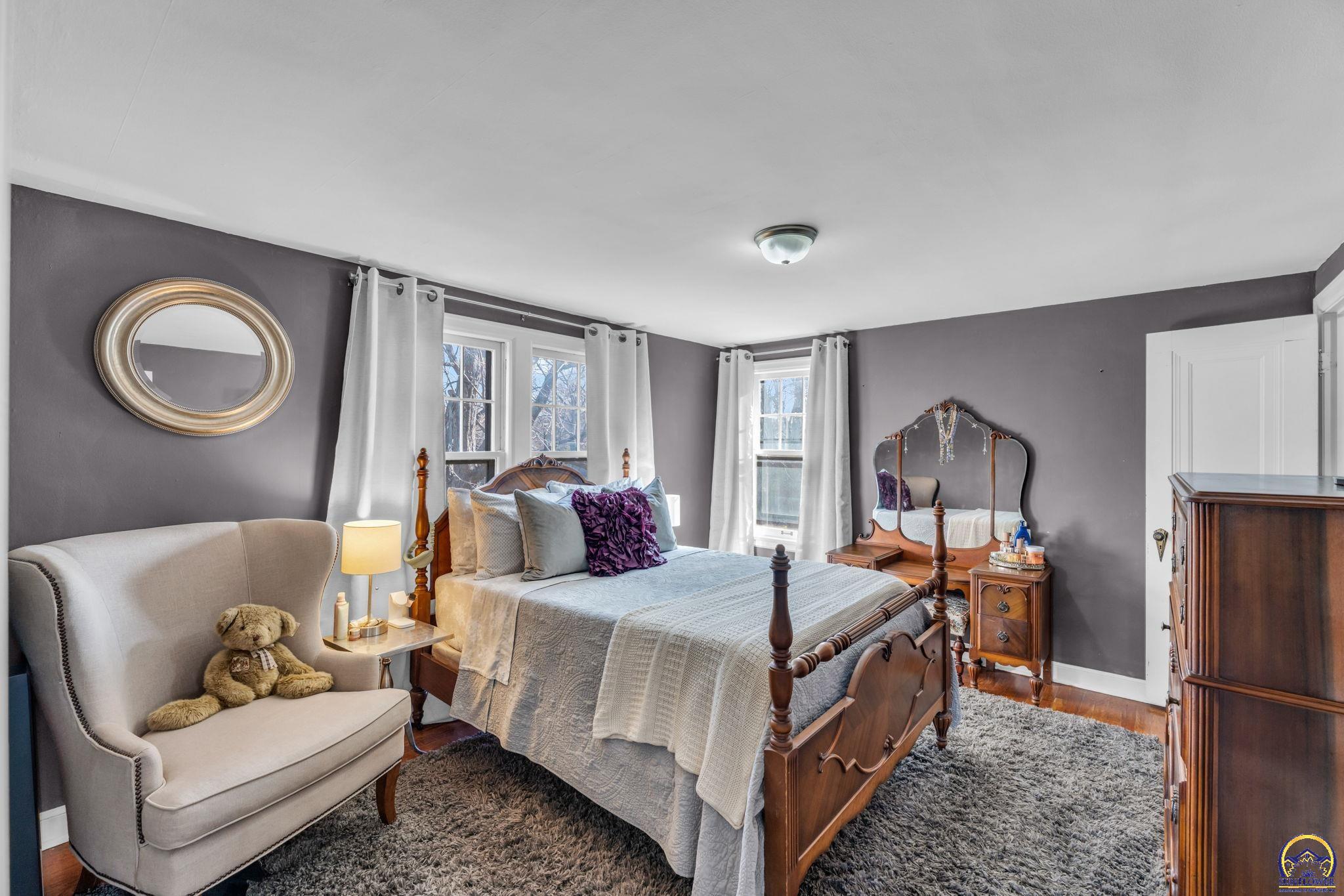 Topeka, Kansas 66604, United States, 3 Bedrooms Bedrooms, ,2 BathroomsBathrooms,Residential,Pending,254001