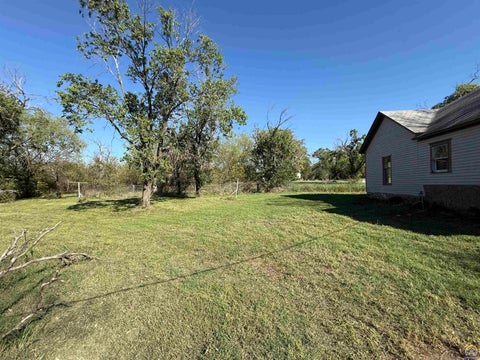 Tiny photo for 210 W Depot St, Buffalo, KS 66717 (MLS # 246944)