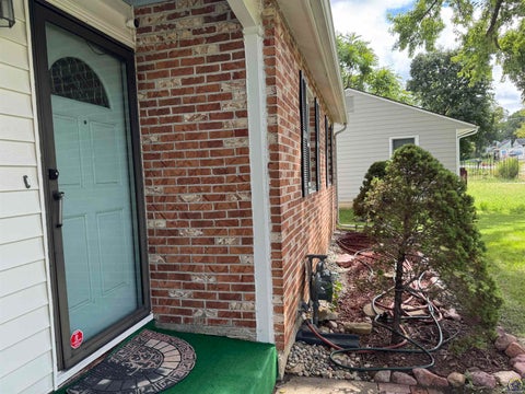 Tiny photo for 2524 SE Indiana Ave, Topeka, KS 66605 (MLS # 246730)