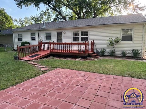 Tiny photo for 2524 SE Indiana Ave, Topeka, KS 66605 (MLS # 246730)