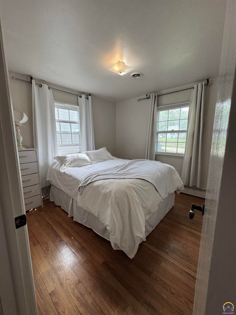 Tiny photo for 2524 SE Indiana Ave, Topeka, KS 66605 (MLS # 246730)