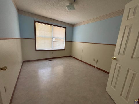 Tiny photo for 1310 Housatonic Street, Burlington, KS 66839 (MLS # 246336)