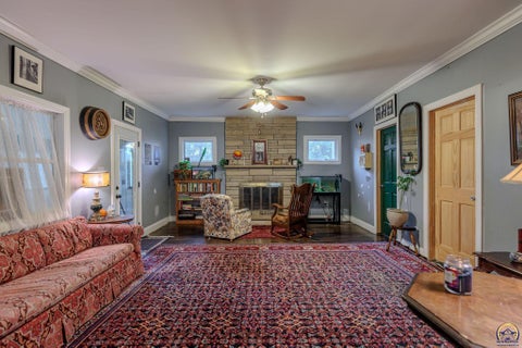 Tiny photo for 503 W Mission St, St. Marys, KS 66546 (MLS # 247103)