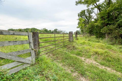 Tiny photo for 0000 198th Rd, Holton, KS 66436 (MLS # 246327)