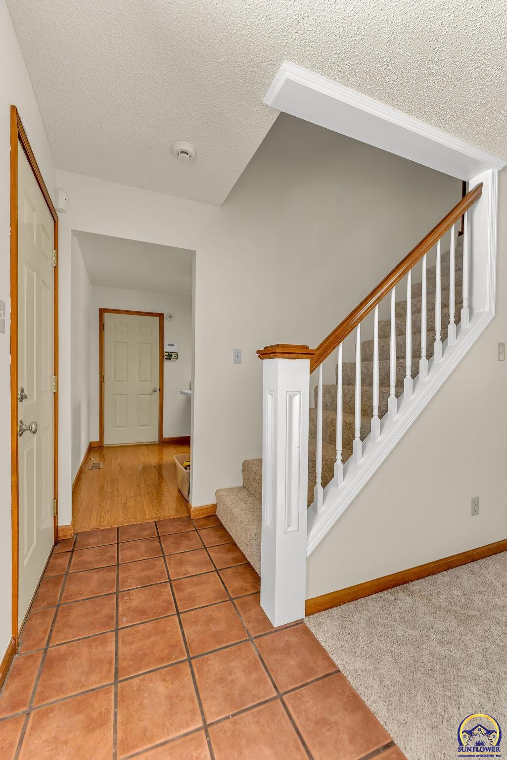 Topeka, Kansas 66610, United States, 3 Bedrooms Bedrooms, ,3 BathroomsBathrooms,Residential,Active,84879