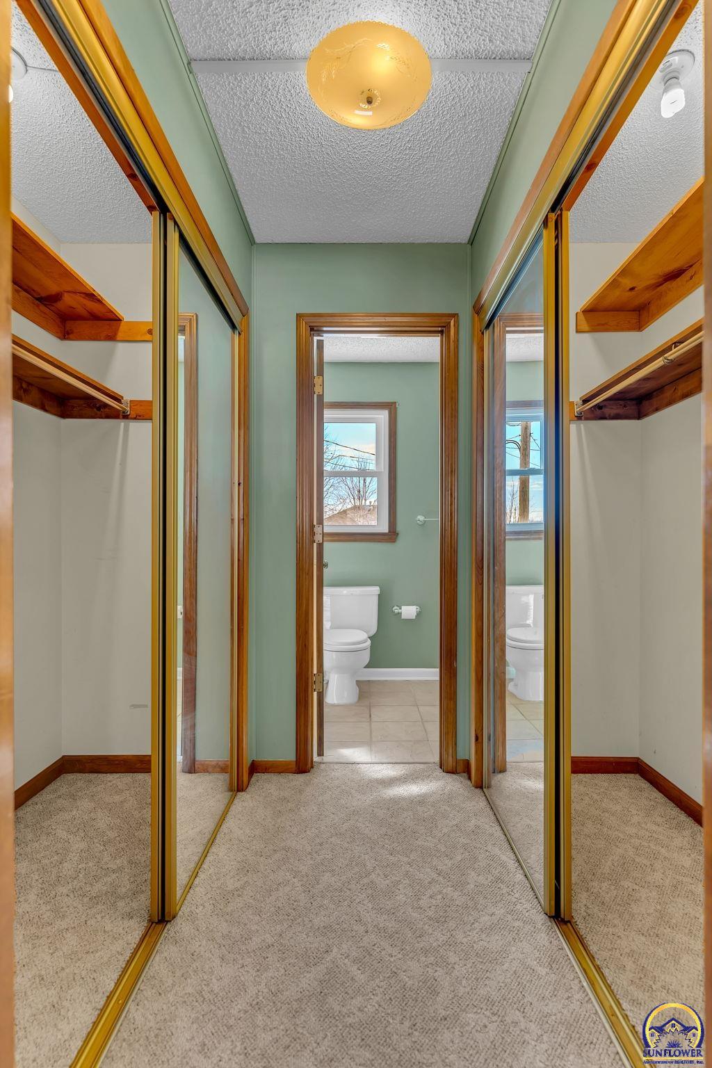 Topeka, Kansas 66610, United States, 3 Bedrooms Bedrooms, ,3 BathroomsBathrooms,Residential,Active,84879