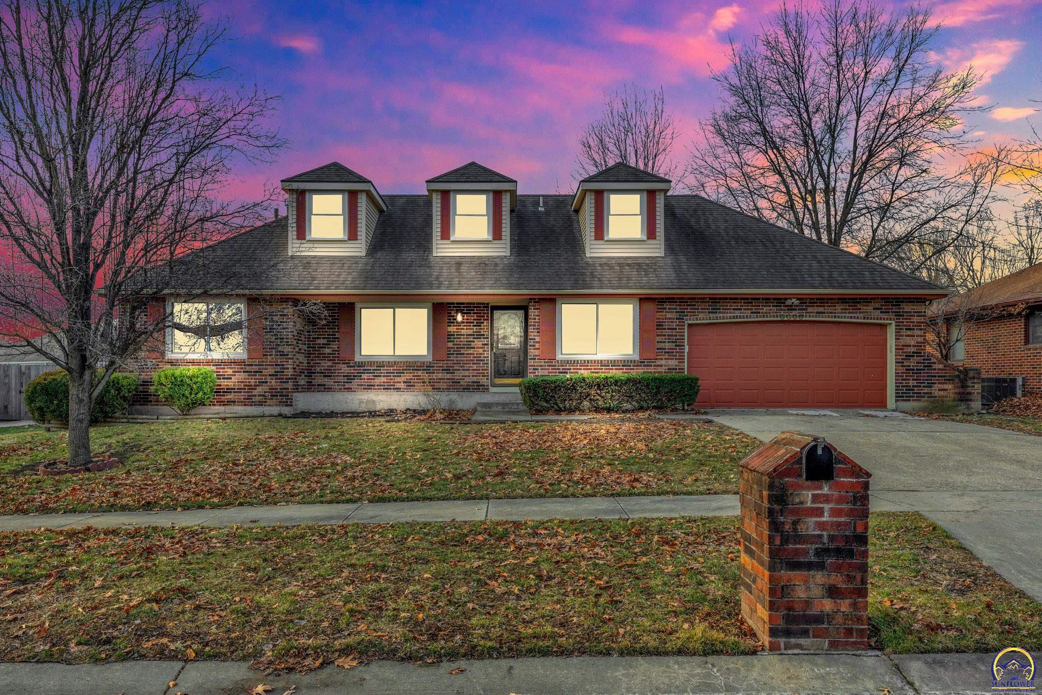 Topeka, Kansas 66610, United States, 3 Bedrooms Bedrooms, ,3 BathroomsBathrooms,Residential,Active,84879