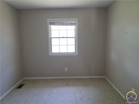 Tiny photo for 1601 S Maple St, Ottawa, KS 66067 (MLS # 245662)