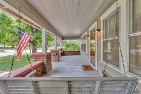 Tiny photo for 3324 SW Front St, Topeka, KS 66606 (MLS # 244917)