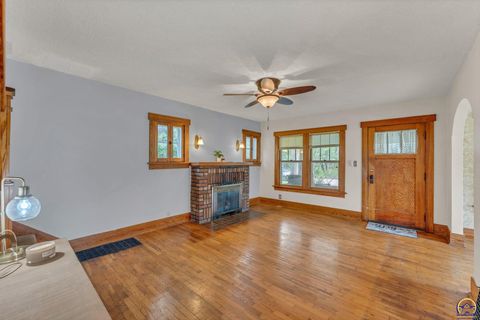 Tiny photo for 3324 SW Front St, Topeka, KS 66606 (MLS # 244917)