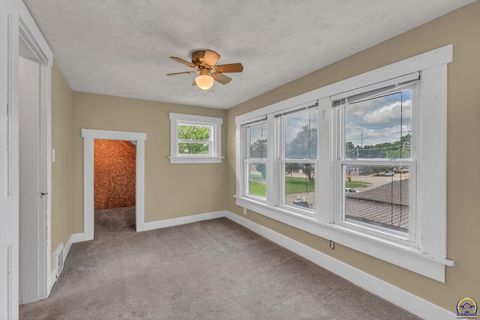 Tiny photo for 3324 SW Front St, Topeka, KS 66606 (MLS # 244917)