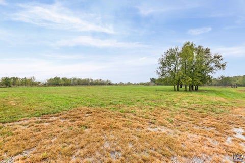 Tiny photo for 3139 E 293rd St, Melvern, KS 66610 (MLS # 246767)