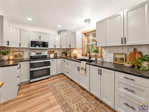 Tiny photo for 3139 E 293rd St, Melvern, KS 66610 (MLS # 246767)