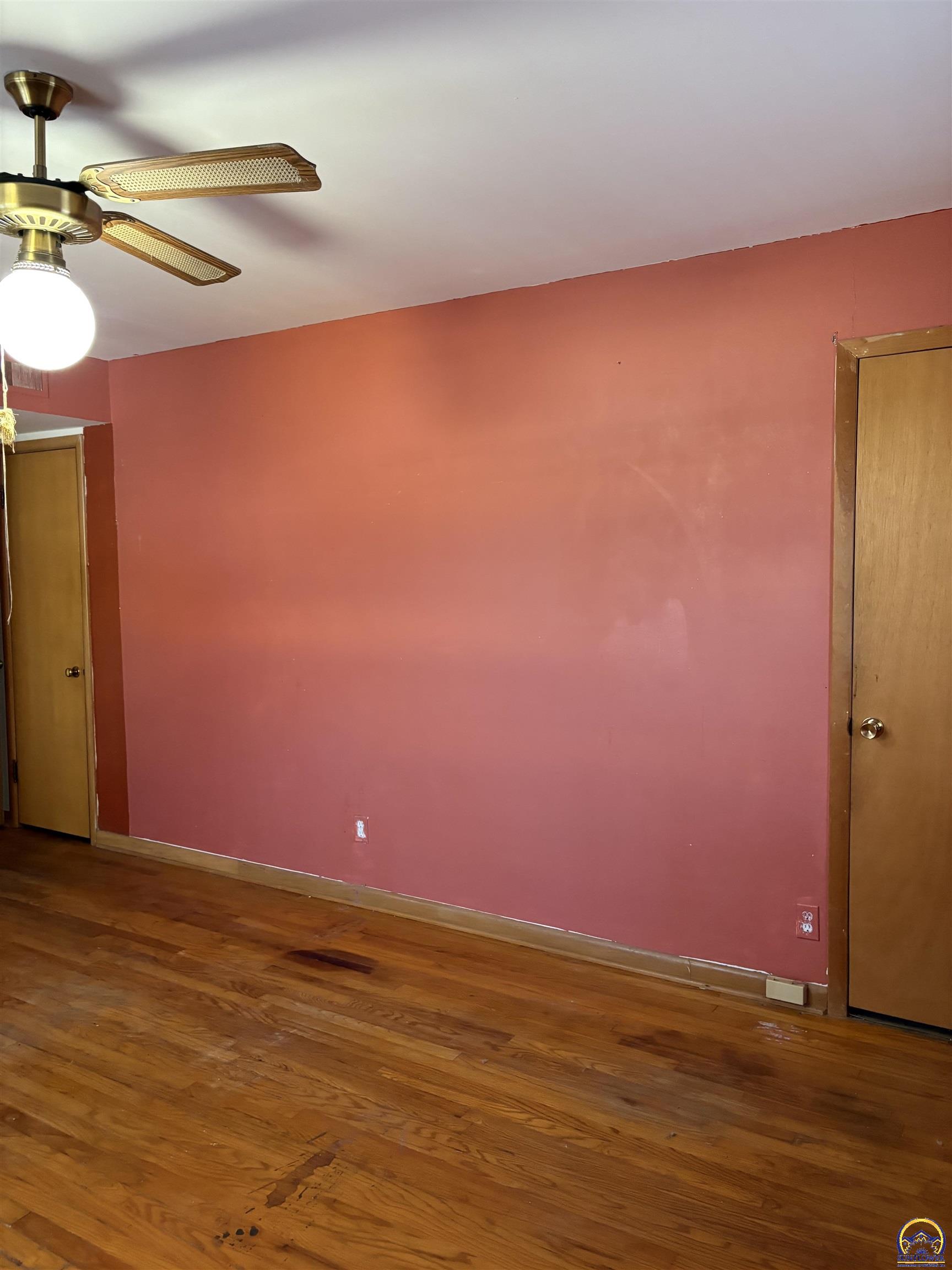 Topeka, Kansas 66604, United States, 2 Bedrooms Bedrooms, ,2 BathroomsBathrooms,Residential,Pending,9791