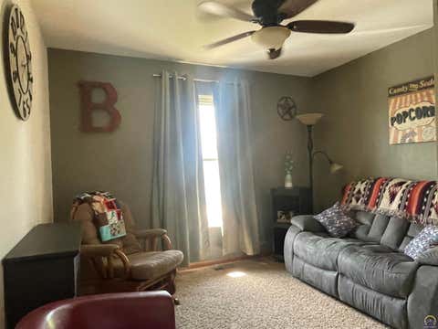 Tiny photo for 4308 SE Horseshoe Bend Dr, Topeka, KS 66609 (MLS # 245348)