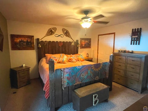 Tiny photo for 4308 SE Horseshoe Bend Dr, Topeka, KS 66609 (MLS # 245348)