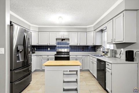 Tiny photo for 1412 SW 72nd Pl, Topeka, KS 66619 (MLS # 247093)