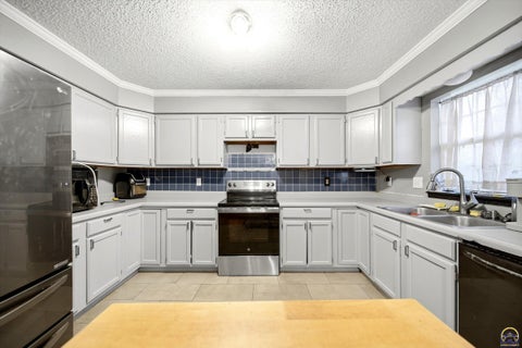 Tiny photo for 1412 SW 72nd Pl, Topeka, KS 66619 (MLS # 247093)